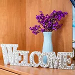 Unique Filoxenia! סקופלוס טאון