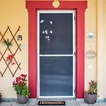 Unique Filoxenia! בית נופש *