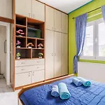 בית נופש Unique Filoxenia! סקופלוס טאון