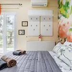 Unique Filoxenia! סקופלוס טאון