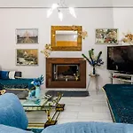 בית נופש Unique Filoxenia! *