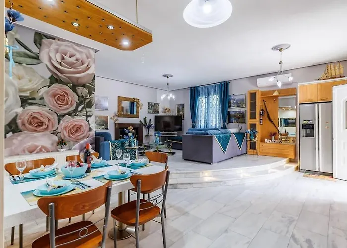 Unique Filoxenia! Città di Skopelos